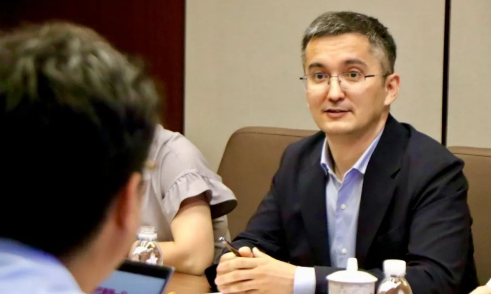 International chapter! The Consul General of Uzbekistan visited Gold Electronic to discuss new energ